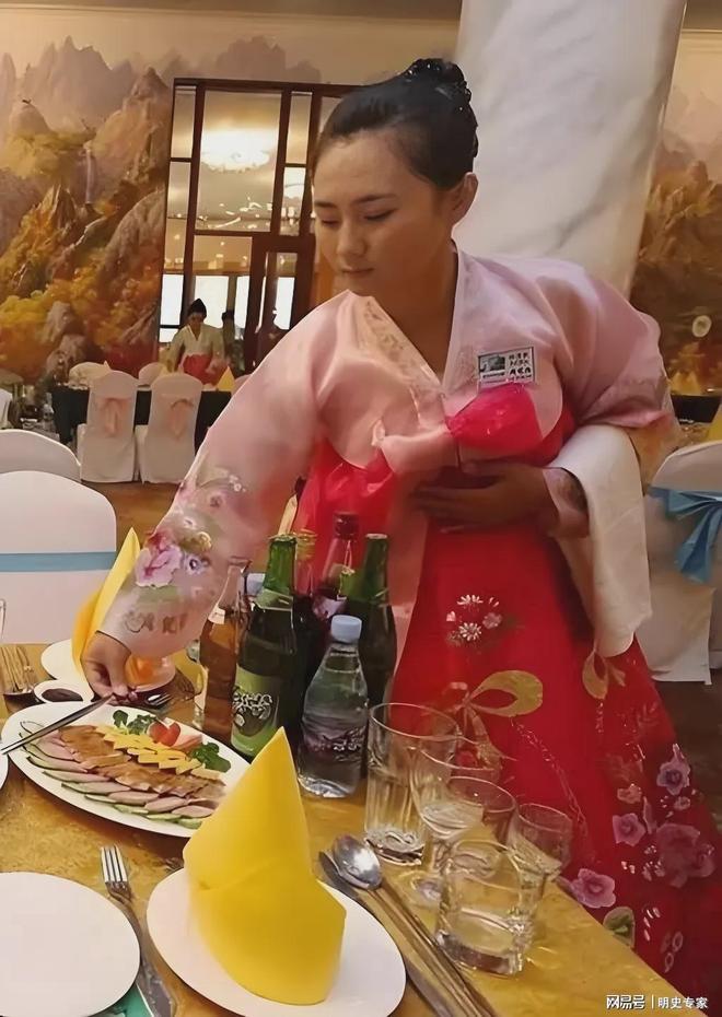 一天三顿都吃啥：玉米饭、泡菜、大酱汤麻将胡了试玩作为我们邻居普通朝鲜人(图1)